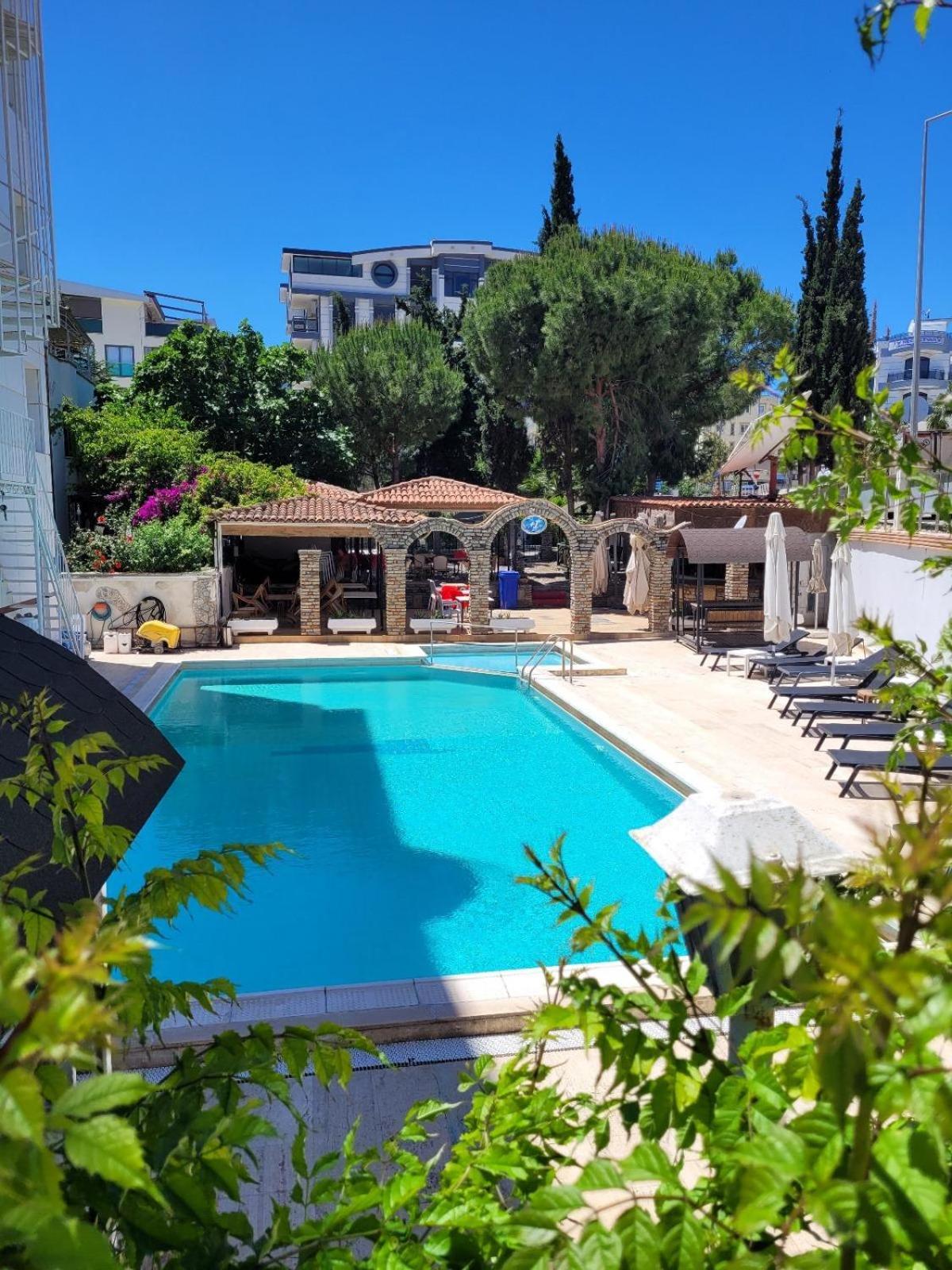 Yildirim Otel Didim Bagian luar foto